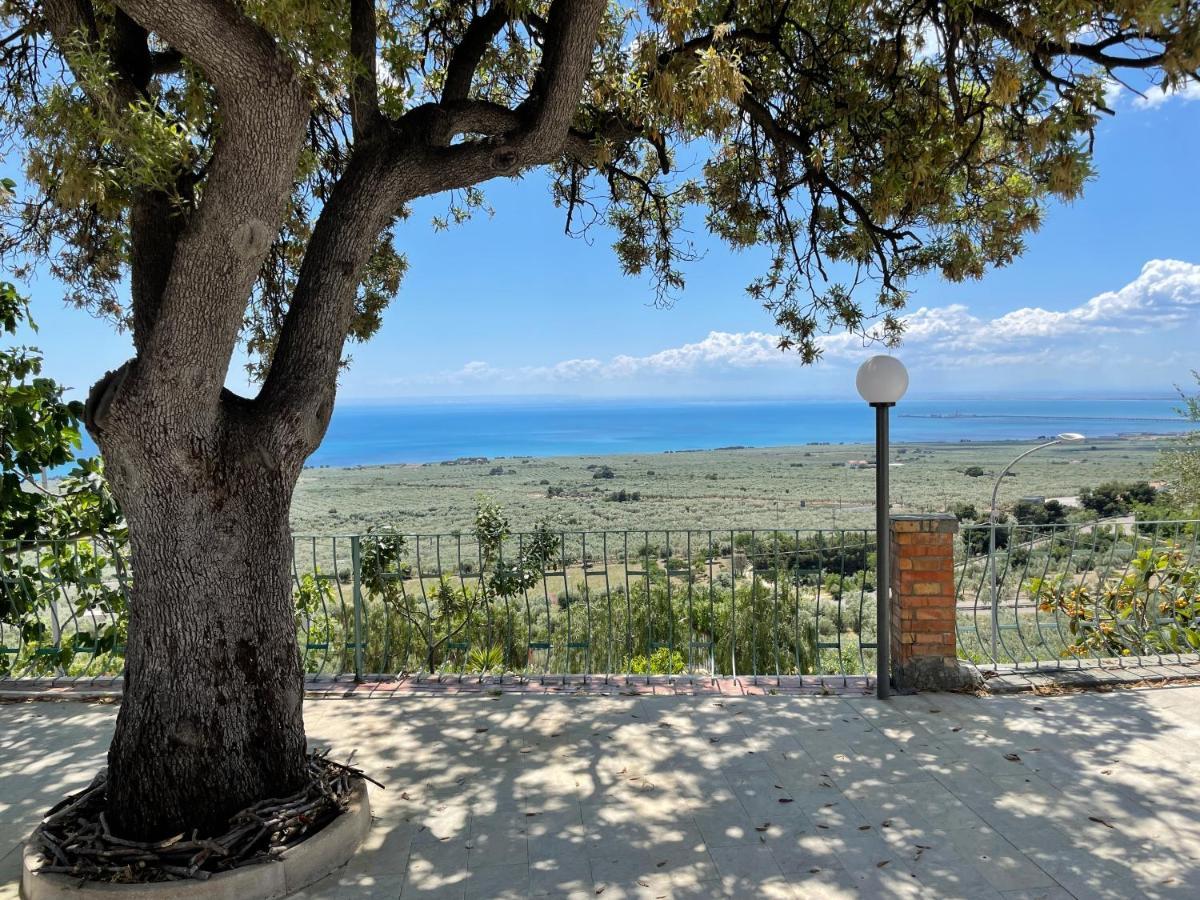 Villetta - Qui Dove Il Mare Luccica - Affitti Brevi Italia Monte Sant'Angelo Luaran gambar