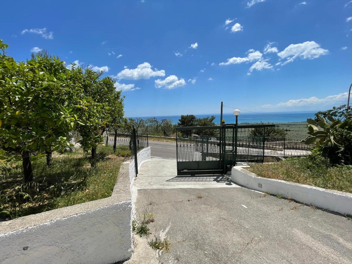 Villetta - Qui Dove Il Mare Luccica - Affitti Brevi Italia Monte Sant'Angelo Luaran gambar