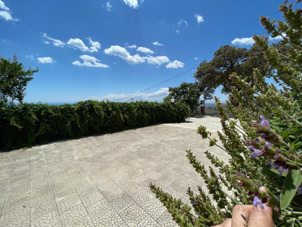 Villetta - Qui Dove Il Mare Luccica - Affitti Brevi Italia Monte Sant'Angelo Luaran gambar