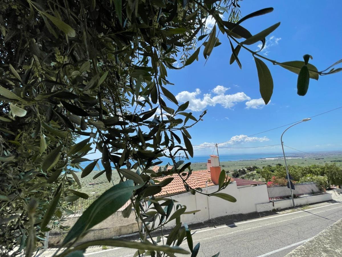 Villetta - Qui Dove Il Mare Luccica - Affitti Brevi Italia Monte Sant'Angelo Luaran gambar